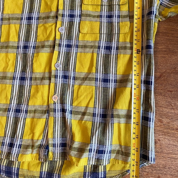 Plaid vintage shirt xs/s
Measurements in pics - Picture 3 of 3